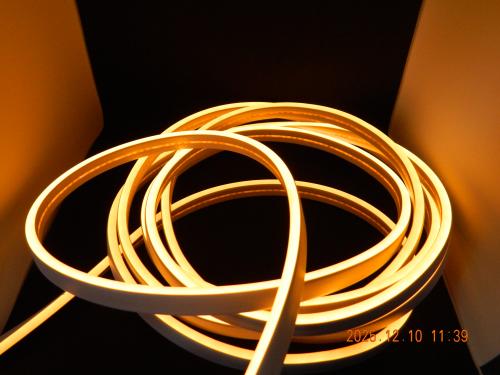 Гибкий неон Желтый 6 мм*100 м*7.2W*12V*120D/m 