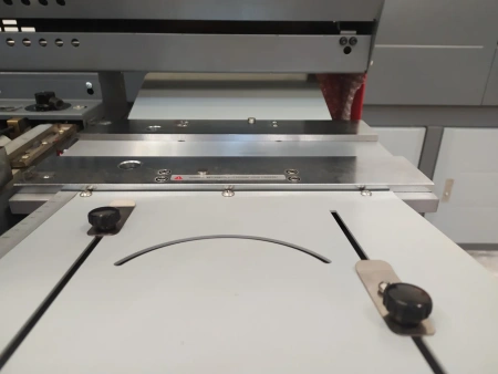 Термоклеева машина K5 - SignTech