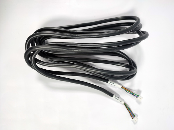 Черный кабель 5 pin 3,33м Черный кабель 5 pin 3,33м